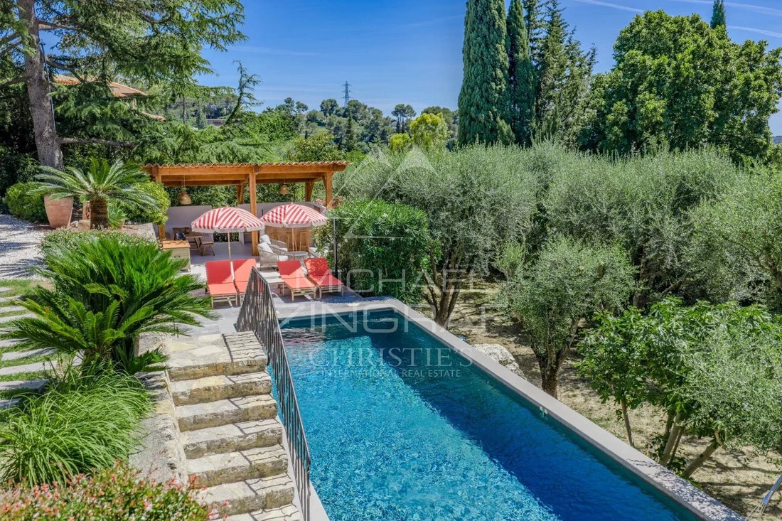 House in Mougins, Provence-Alpes-Côte d'Azur, France 2 - 16119341