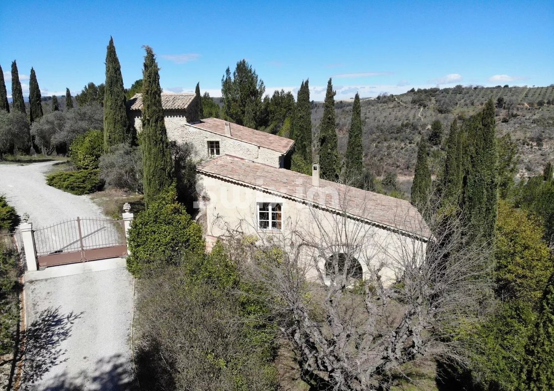 Estate in Entrevennes, Provence-Alpes-Côte d'Azur, France 3 - 18182474