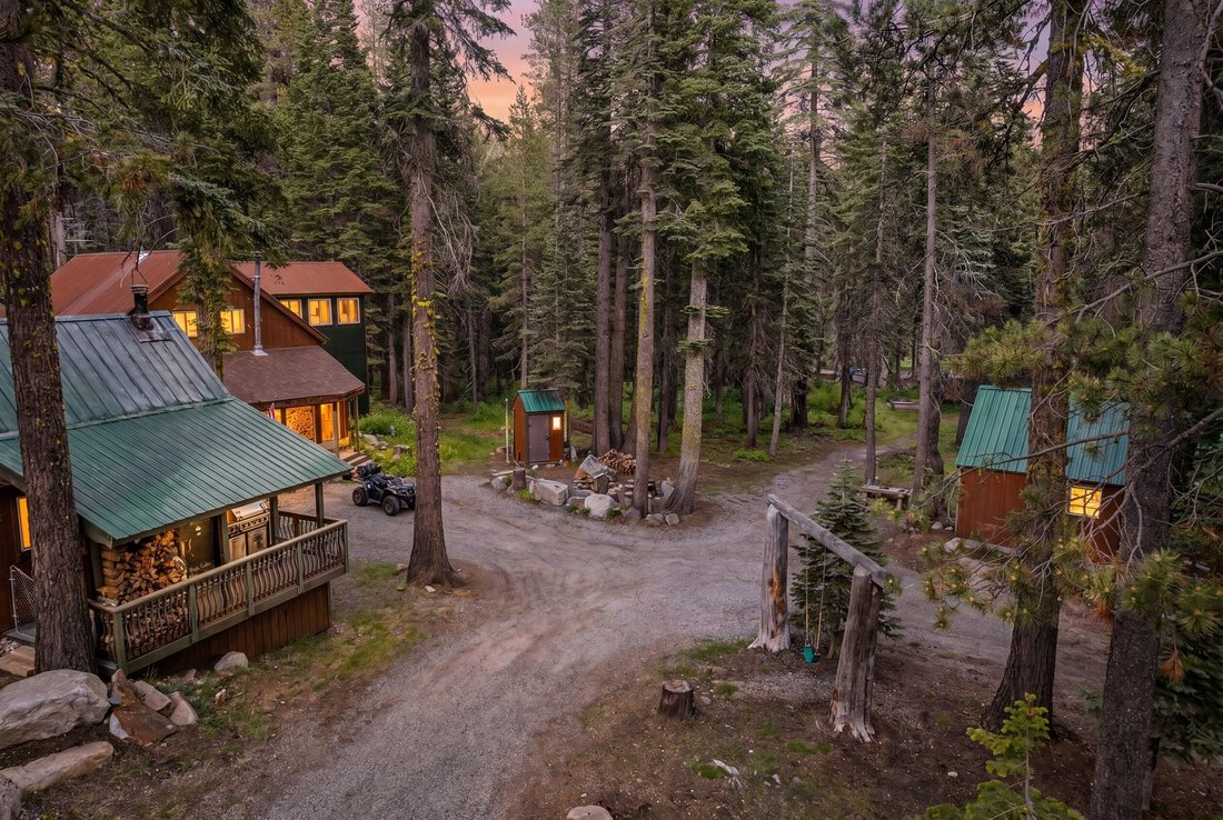 House in Soda Springs, California, United States 1 - 18183130
