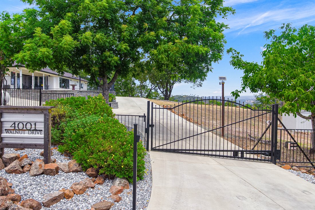 Cameron Park, California, United States 1 - 18186253