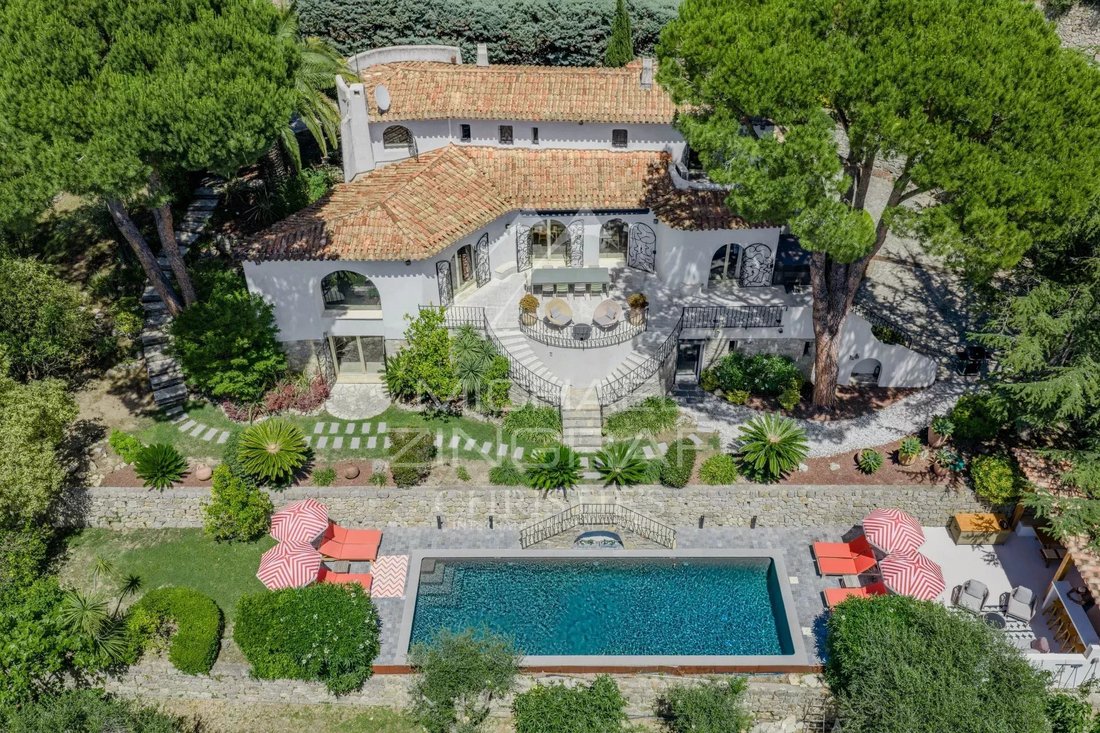 House in Mougins, Provence-Alpes-Côte d'Azur, France 1 - 16119341