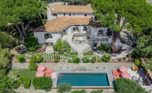 Maison à Mougins, Provence-Alpes-Côte d'Azur, France 1