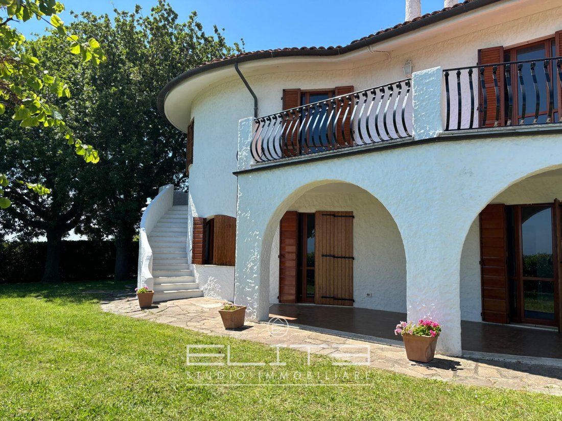 Villa in Numana, Marche, Italy 3 - 18185644