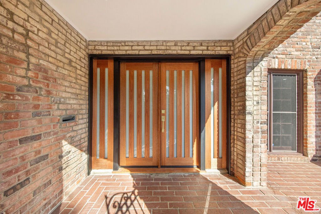 House in Los Angeles, California, United States 3 - 18185058