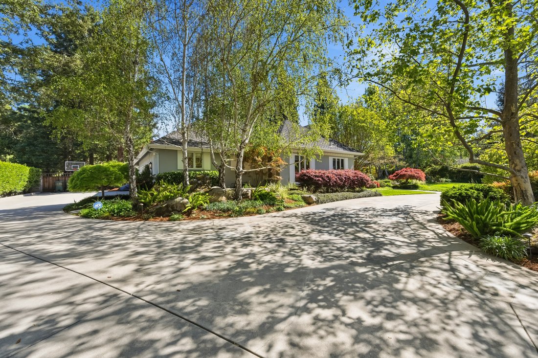 House in Los Altos Hills, California, United States 5 - 18182405