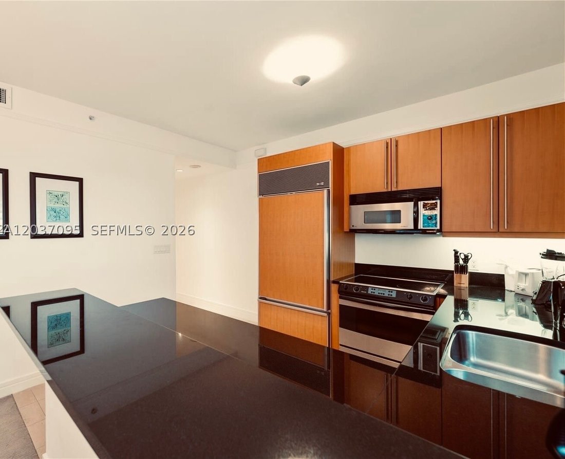 Condo in Miami, Florida, United States 4 - 18184064