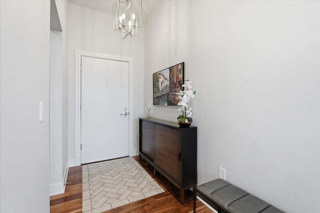 Condo in Madison, Wisconsin, United States 3 - 18184967