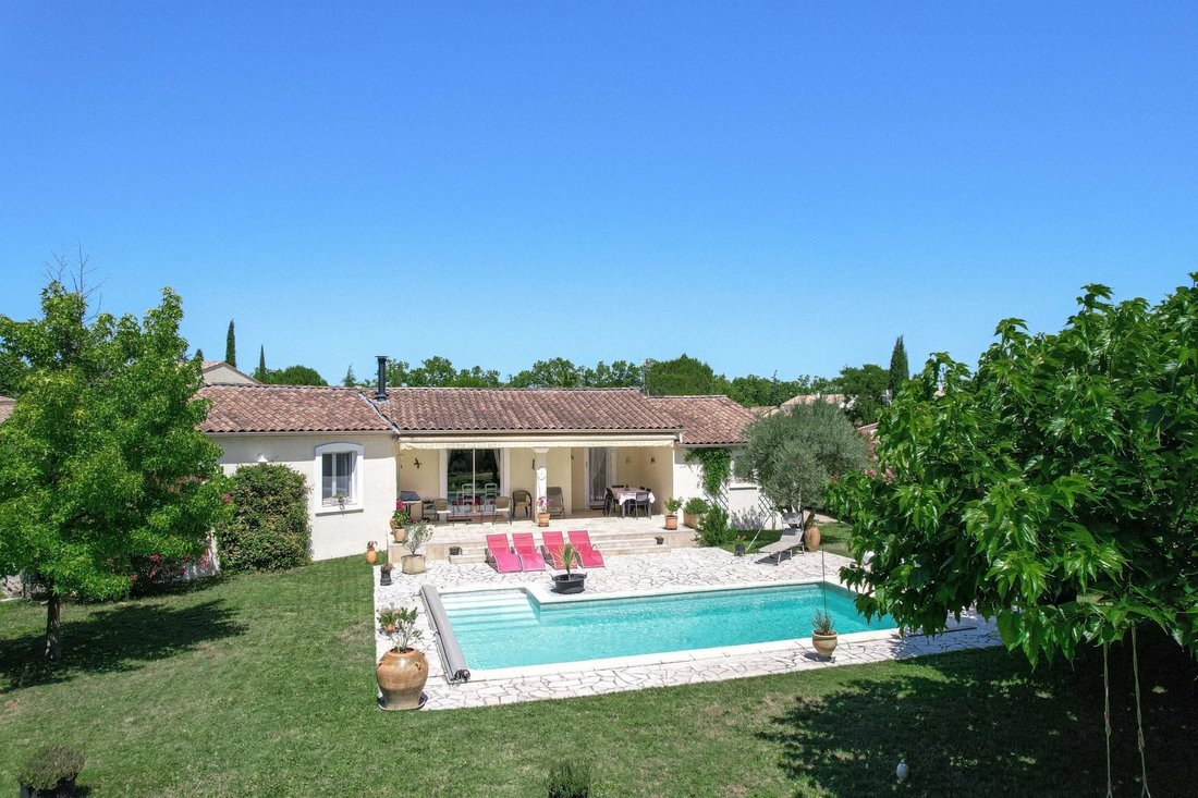Villa in Uzès, Occitania, France 1 - 18182496