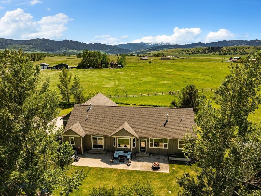 House in Gallatin Gateway, Montana, United States 2 - 18181680
