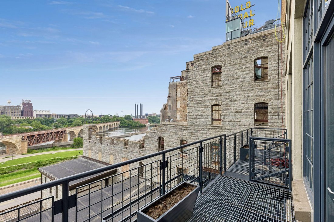 House in Minneapolis, Minnesota, United States 4 - 15587300