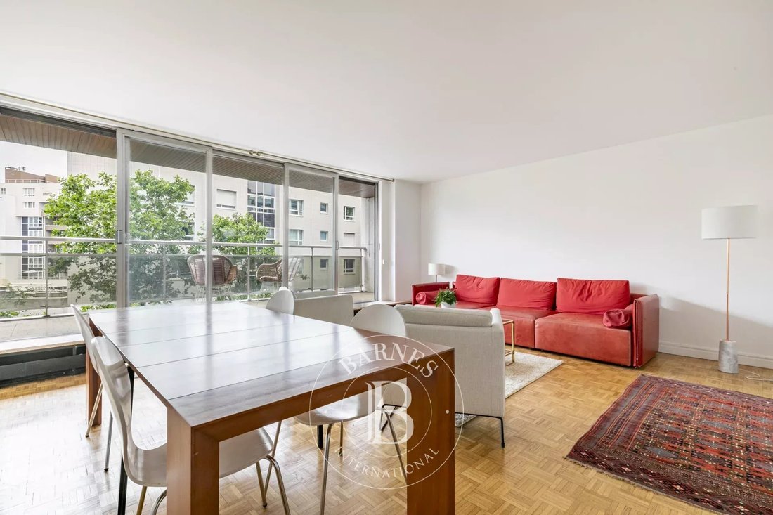 Apartment in Auteuil Nord, Paris 16e Arrondissement, Paris 4 - 18185501