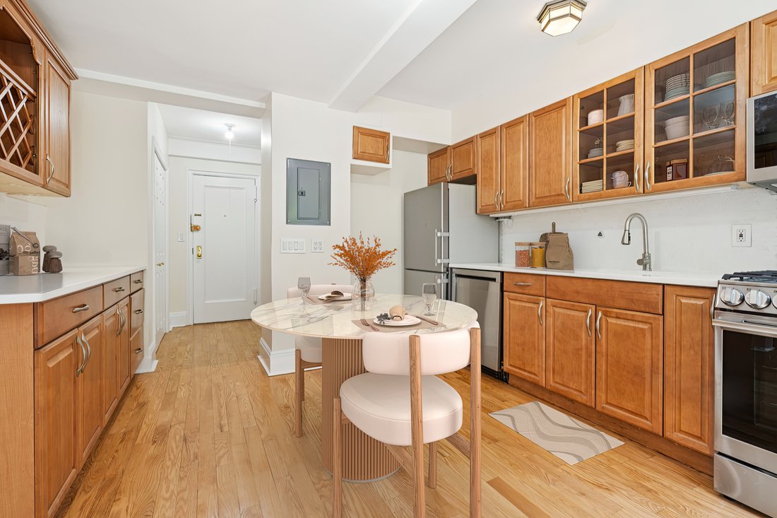 Co Op in New York, New York, United States 3 - 18186284