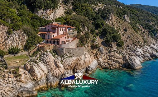 Villa in Nisporto, Tuscany, Italy 1