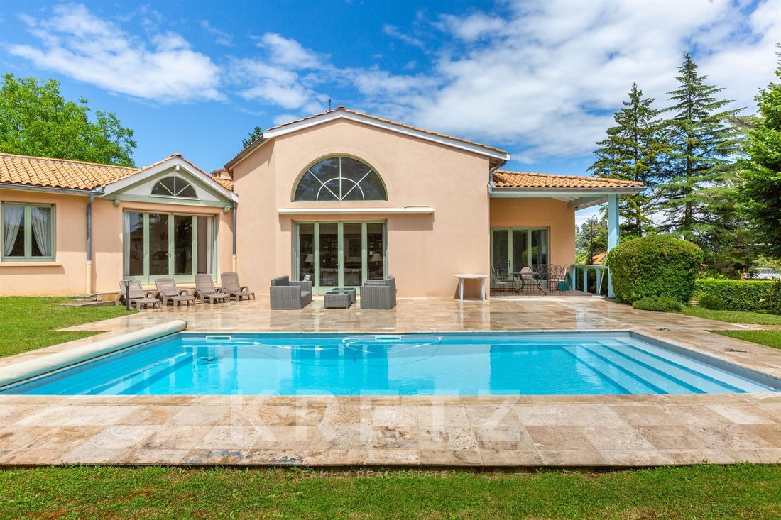 House in Saint-Cyr-au-Mont-d'Or, Auvergne-Rhône-Alpes, France 2 - 18185403