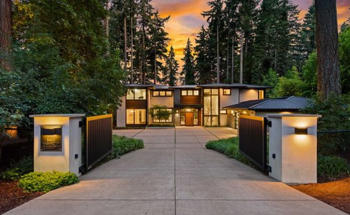 House in Lake Oswego, Oregon, United States 1