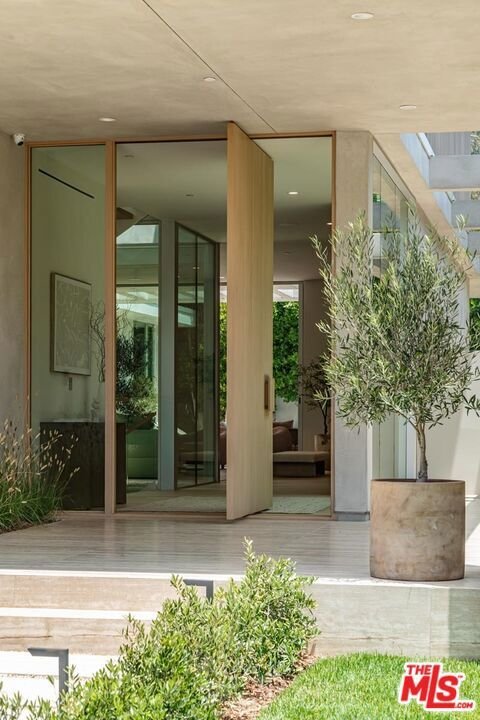 House in Los Angeles, California, United States 3 - 18185018