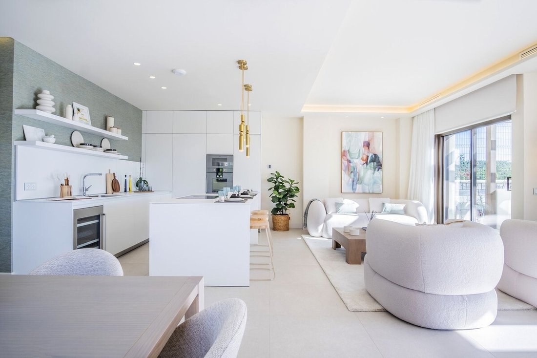 Villa in Estepona, Andalusia, Spain 3 - 18182645