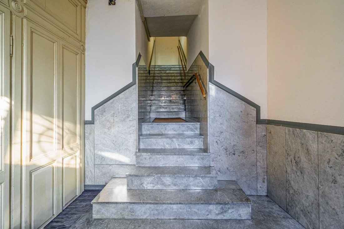 Apartment in Eastern Lake Center, Como, Lombardy 2 - 18186007