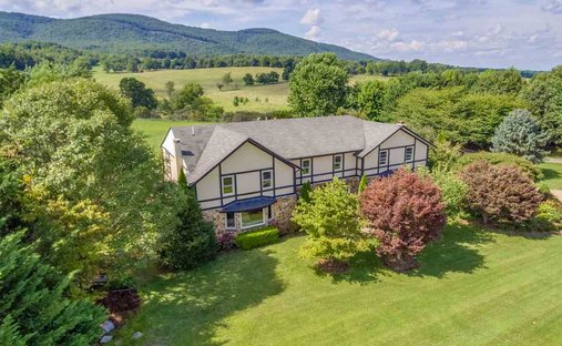 House in Middlebrook, Virginia, United States 1