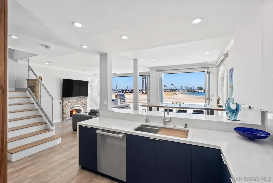Condo in San Diego, California, United States 5 - 18184872