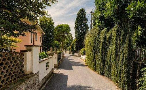 Villa a Inverigo, Lombardia, Italia 1
