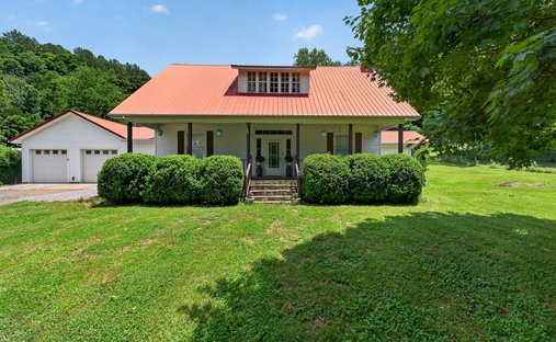 House in Whitleyville, Tennessee, United States 1