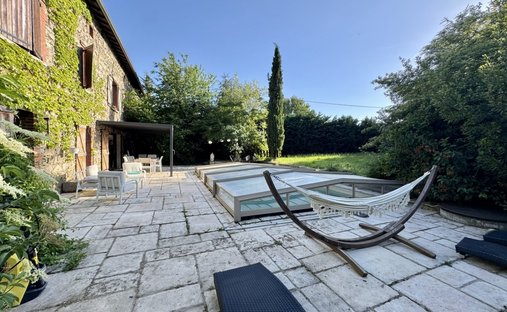 House in Saint-Bonnet-les-Oules, Auvergne-Rhône-Alpes, France 1