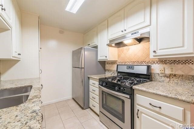 Condo in Burbank, California, United States 3 - 18185367