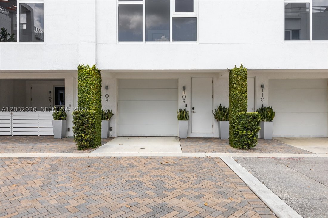 Condo in Miami, Florida, United States 3 - 18113098