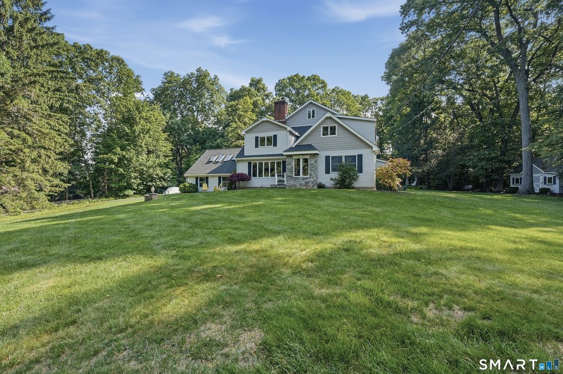 House in Southington, Connecticut, United States 2 - 18184781