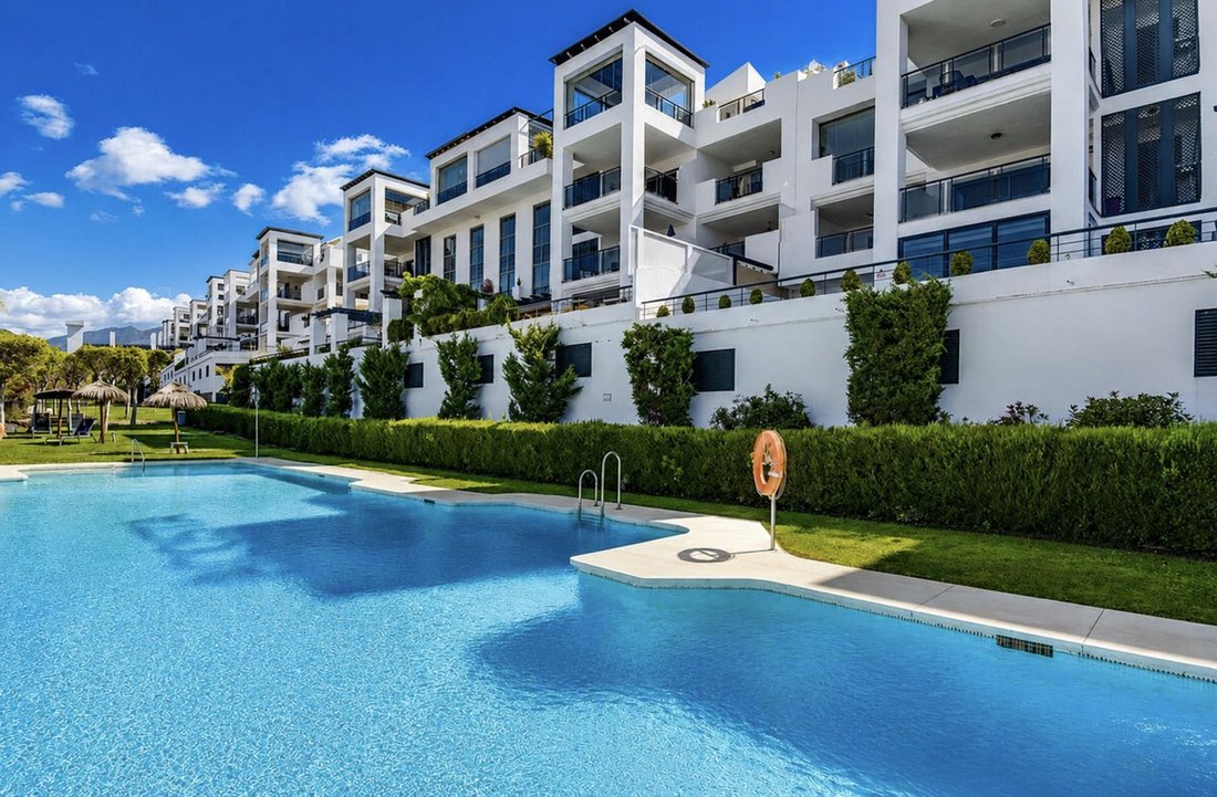 Apartment in Benahavis, Andalusia, Spain 1 - 18182643