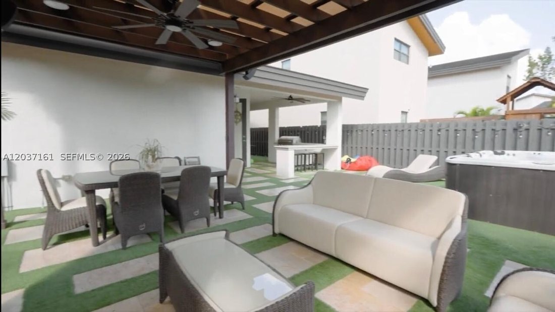 House in Doral, Florida, United States 3 - 18184085