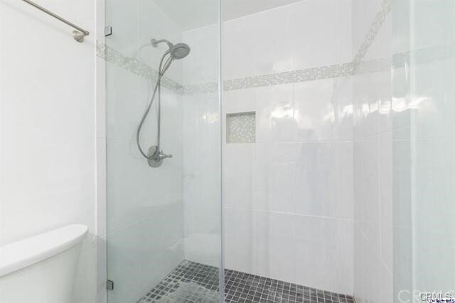 Condo in Burbank, California, United States 4 - 18185367