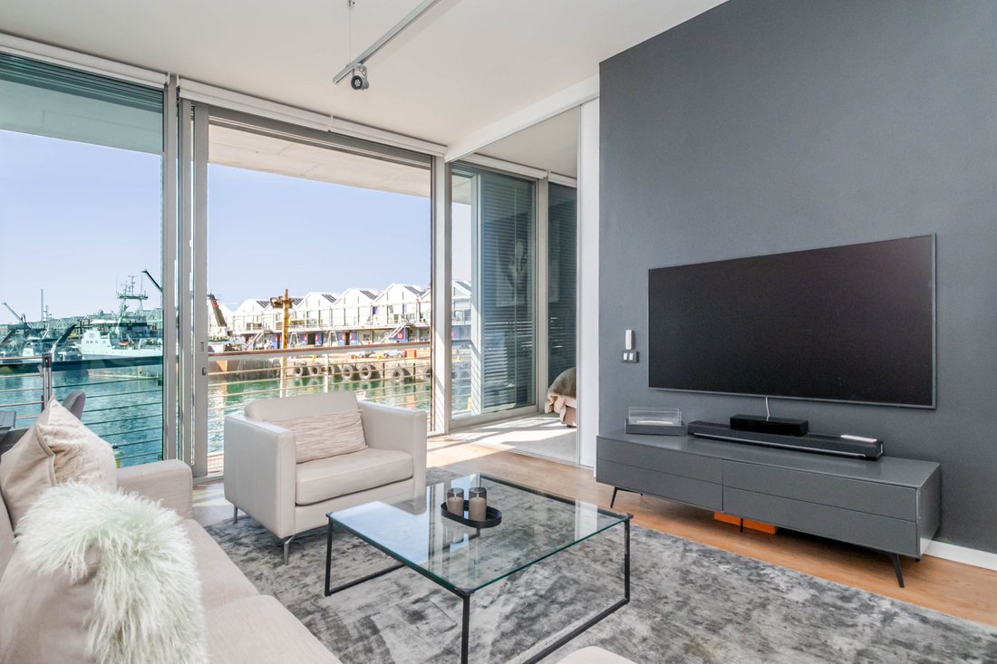 Apartment in Foreshore, Cape Town, South Africa 3 - 18182974