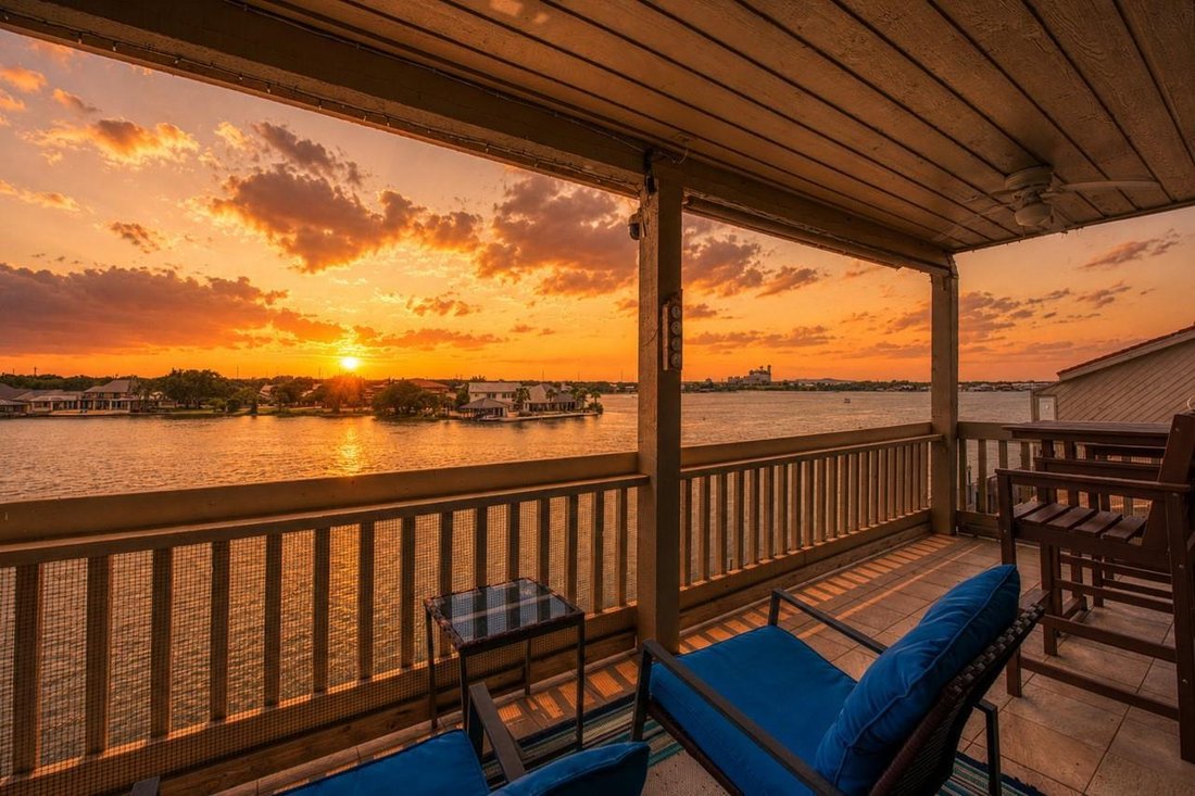 Condo in Horseshoe Bay, Texas, United States 1 - 18184480
