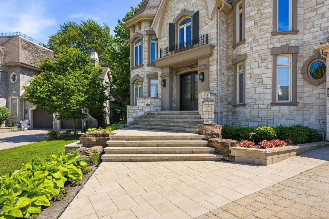 House in Blainville, Quebec, Canada 2 - 17612699