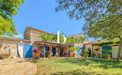 House in Orgnac-l'Aven, Auvergne-Rhône-Alpes, France 1