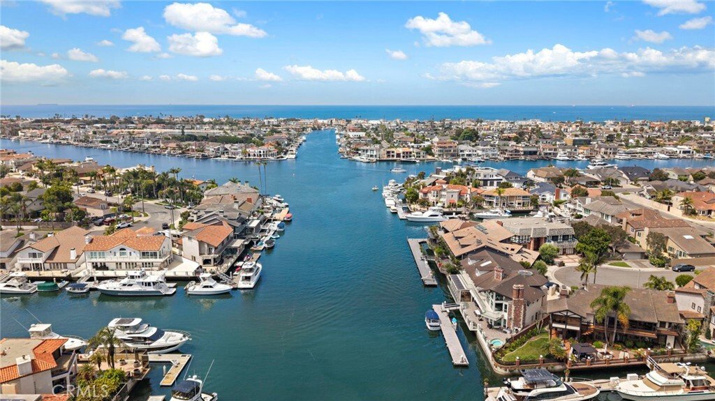 House in Huntington Beach, California, United States 5 - 18001973