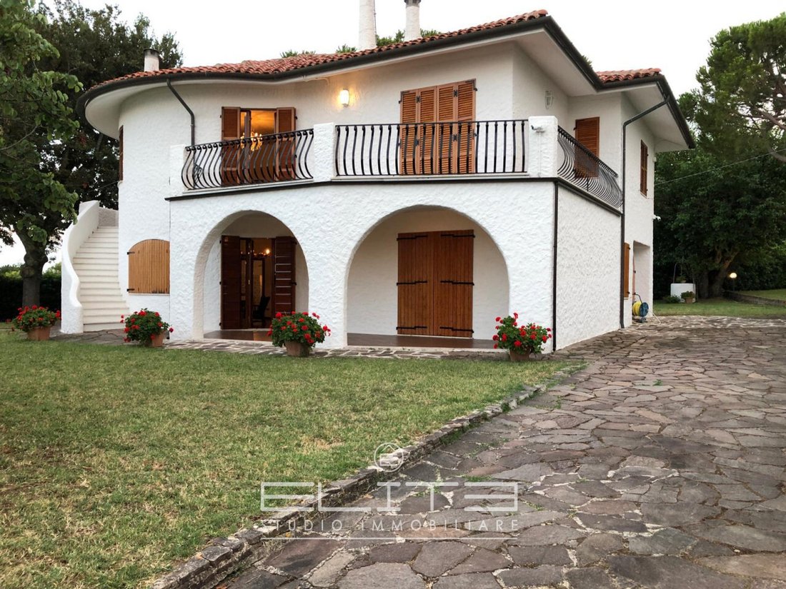 Villa in Numana, Marche, Italy 4 - 18185644