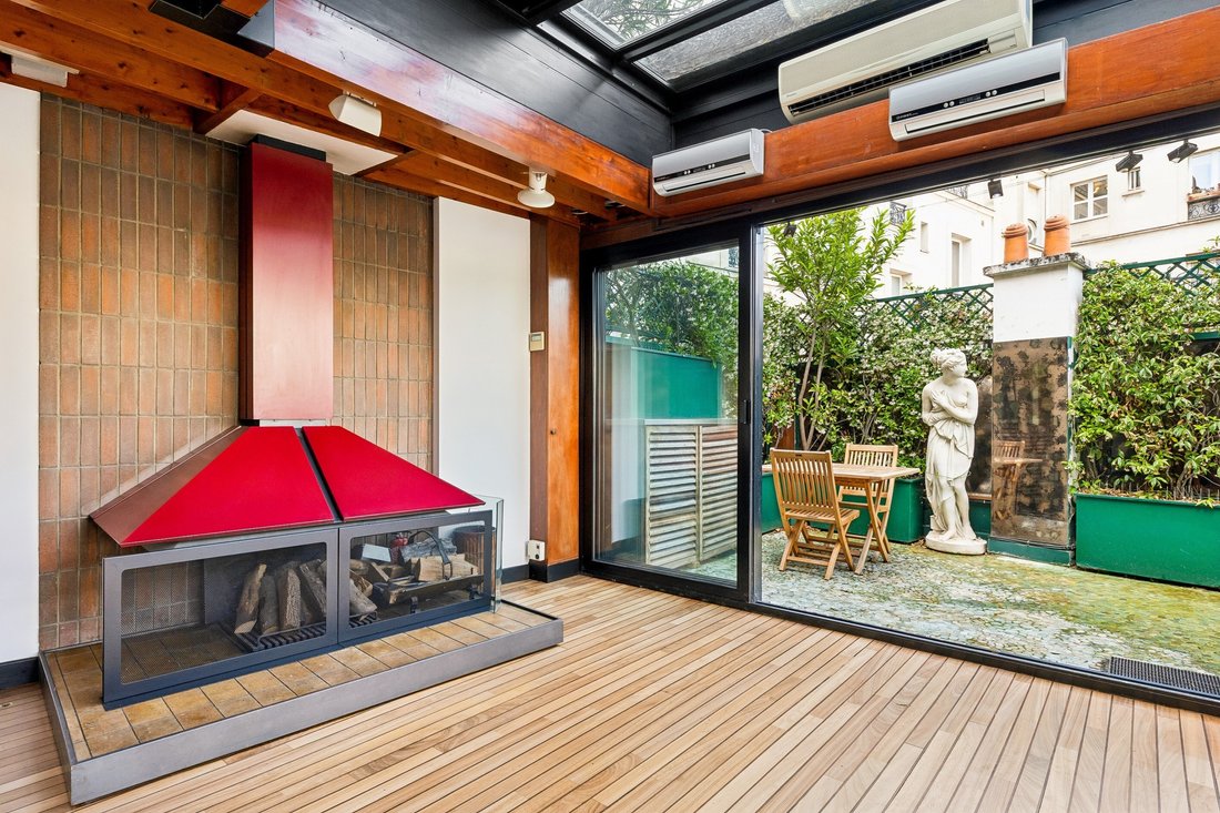 Apartment in Saint Gervais, Paris 4e Arrondissement, Paris 3 - 18186256