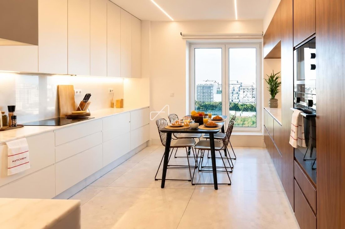 Apartment in Campolide, Lisbon, Portugal 4 - 18183154