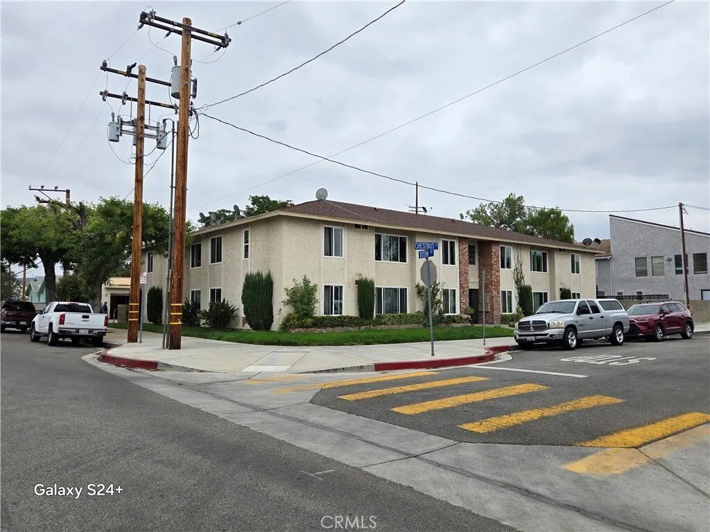 Santa Clarita, California, United States 1 - 16526238