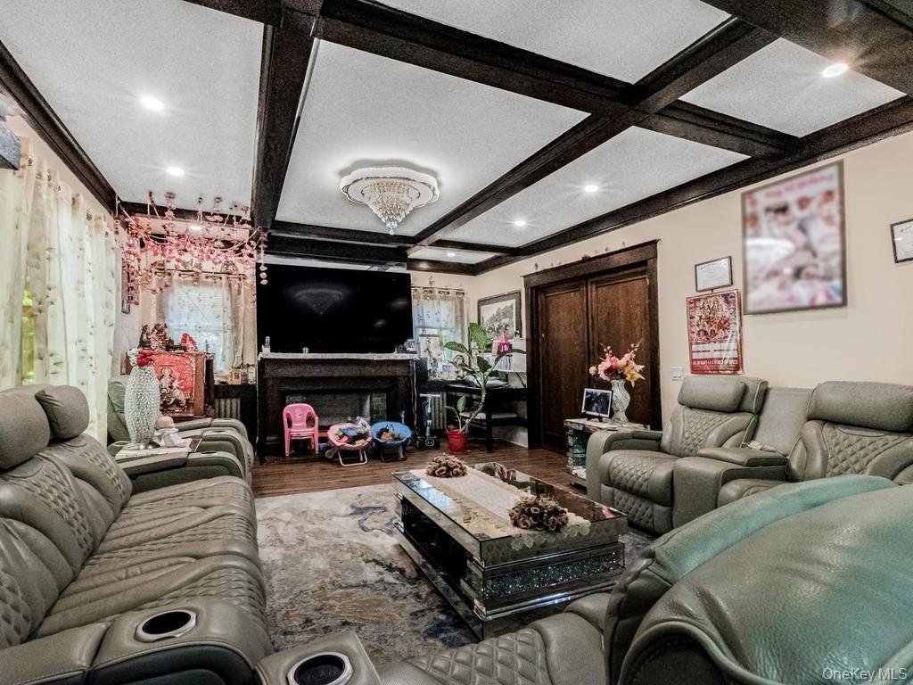 House in Yonkers, New York, United States 3 - 18183982