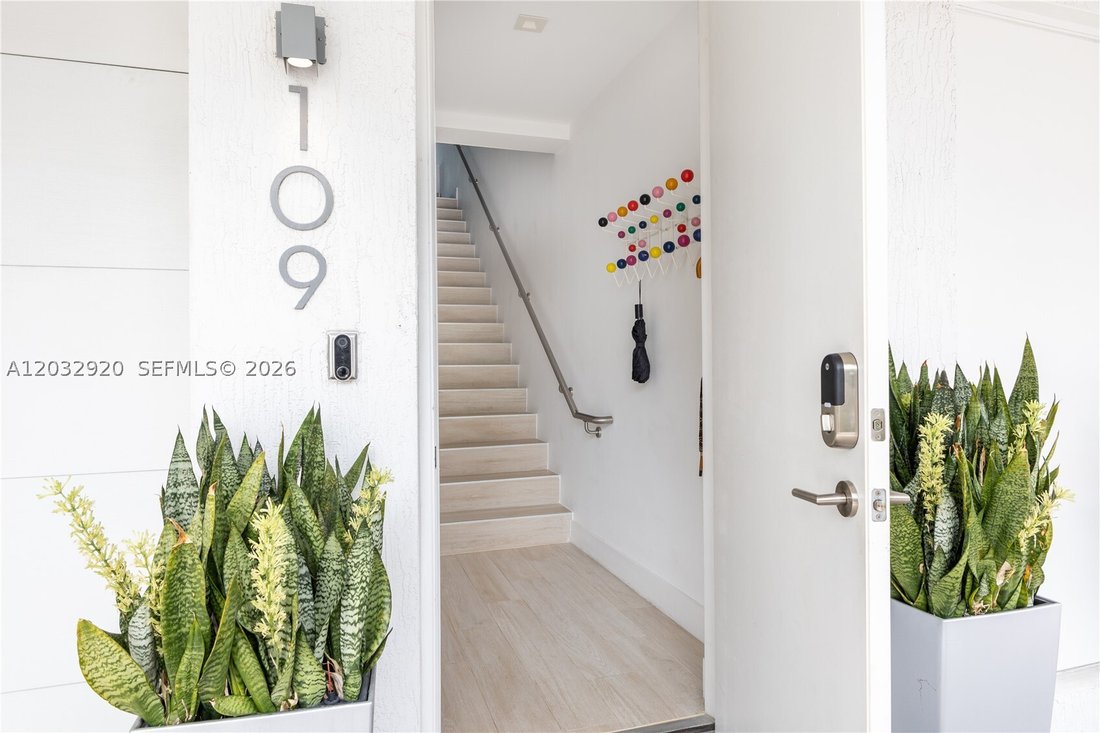 Condo in Miami, Florida, United States 4 - 18113098