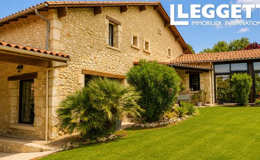 House in Chanterac, Nouvelle-Aquitaine, France 1