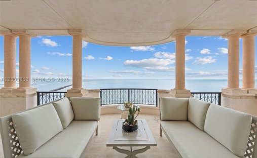Condo in Miami Beach, Florida, United States 1