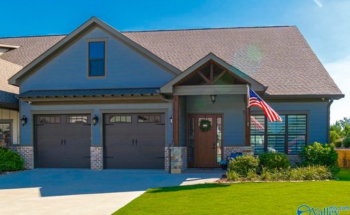 House in Guntersville, Alabama, United States 1