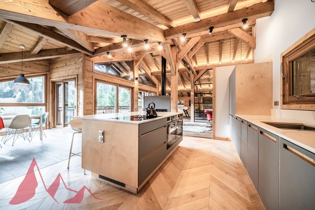 Chalet in Morzine, Auvergne-Rhône-Alpes, France 2 - 18182141
