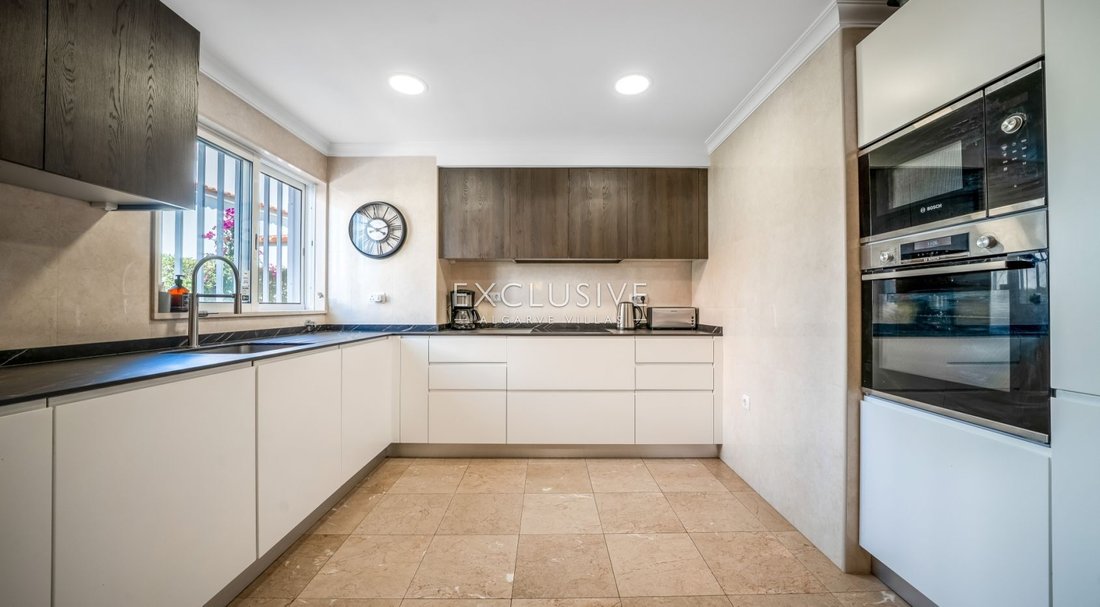 Villa in Vilamoura, Quarteira, Algarve 4 - 18185561