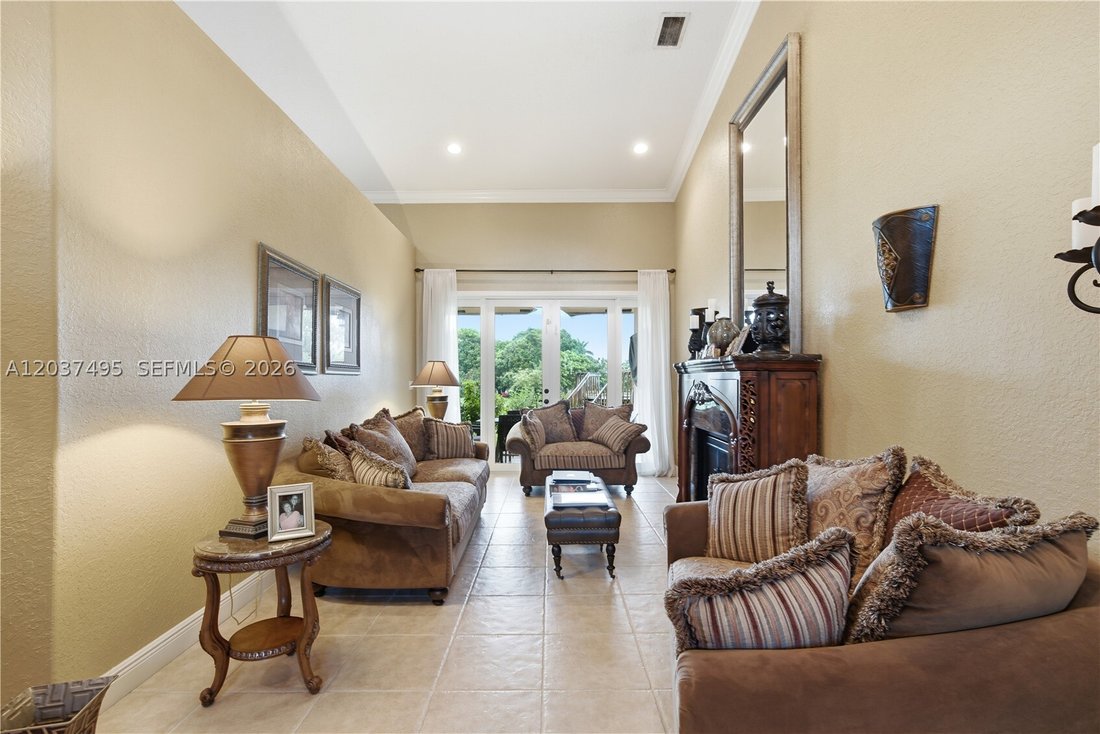 House in Miami, Florida, United States 5 - 18184088